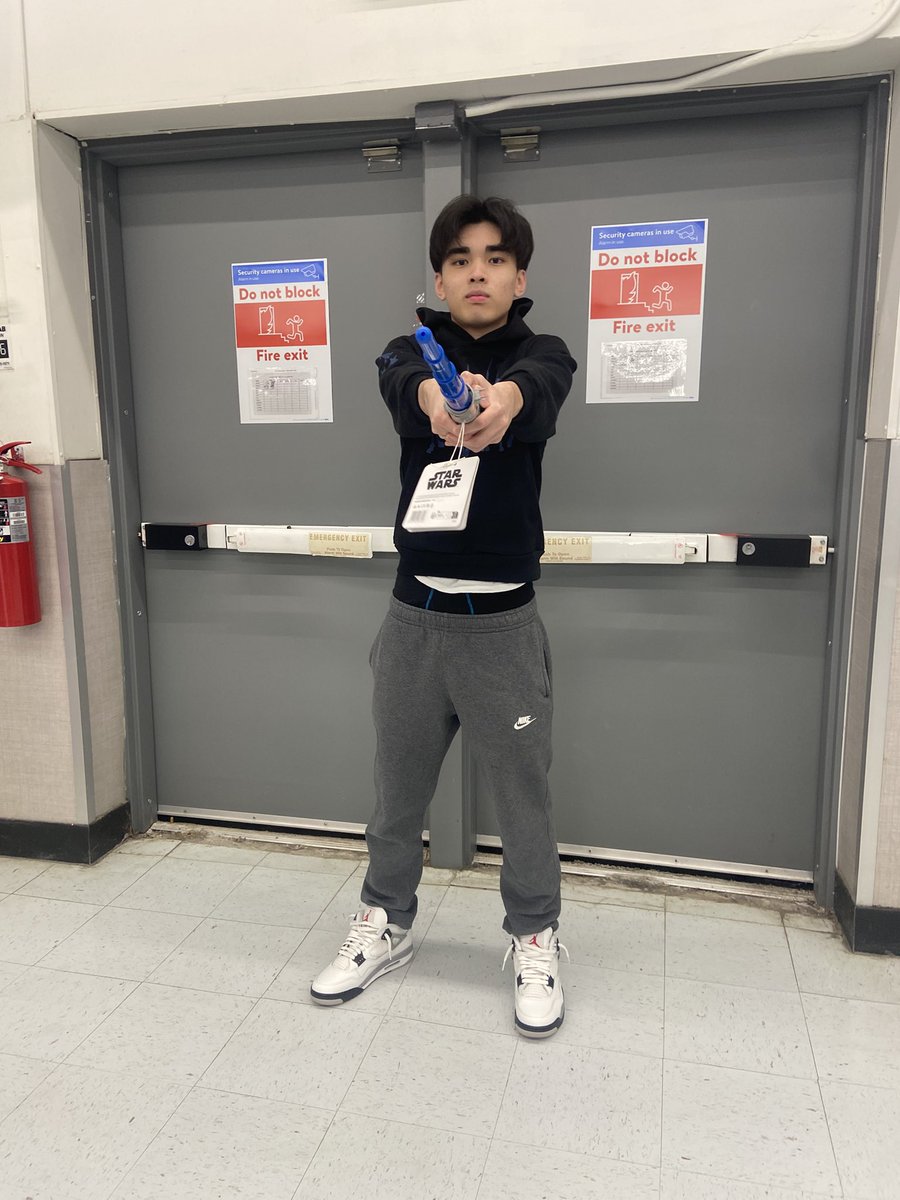 dude fail tweet media