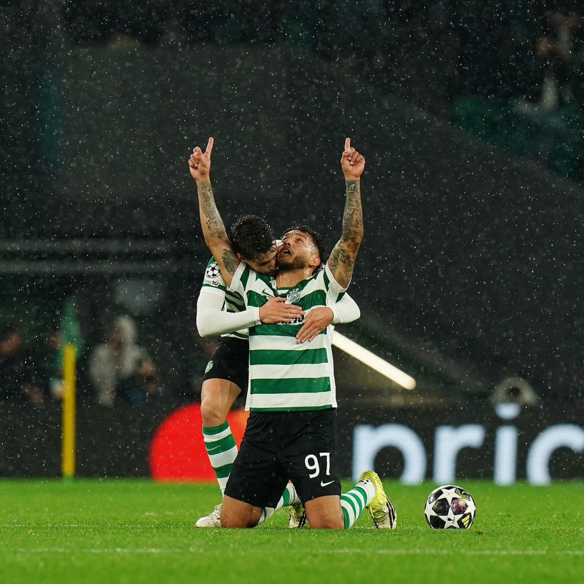 El Sporting de Lisboa de Luis Javier Suárez 🇨🇴 está entre los 8 mejores de la Champions League.