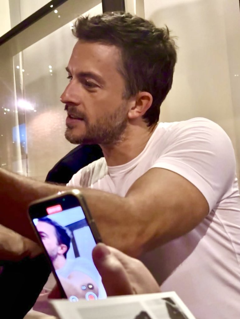 best of jonathan bailey tweet media