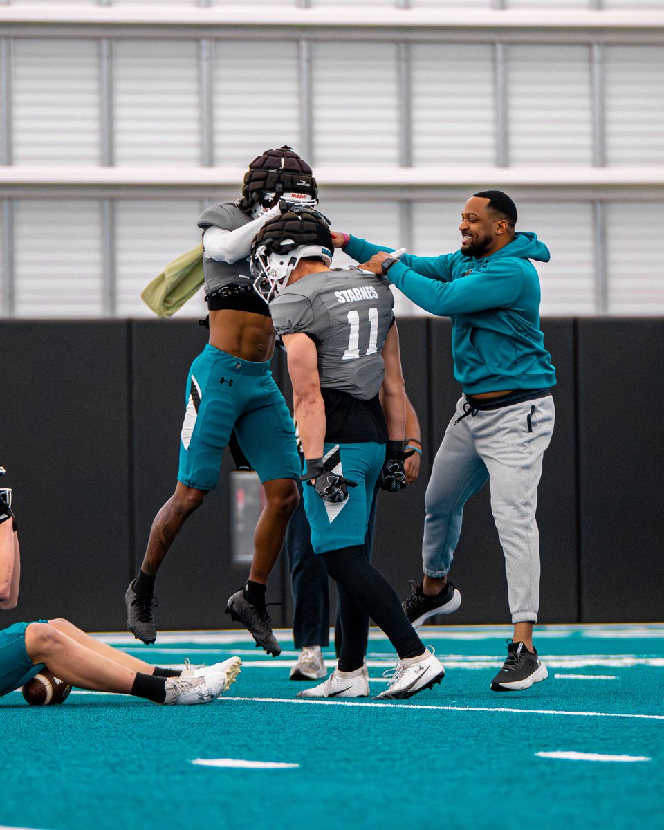 Tramain Thomas tweet media