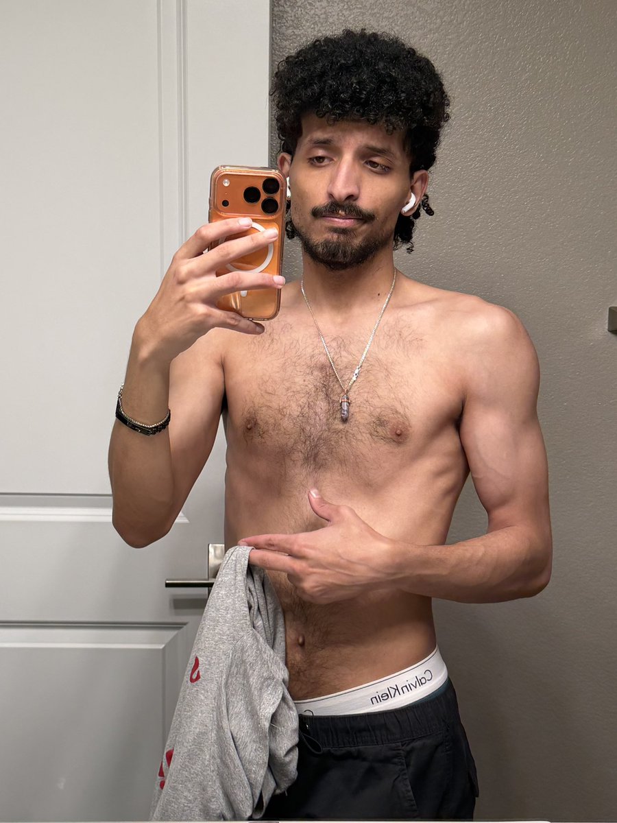 adam 🧃🐛 tweet media