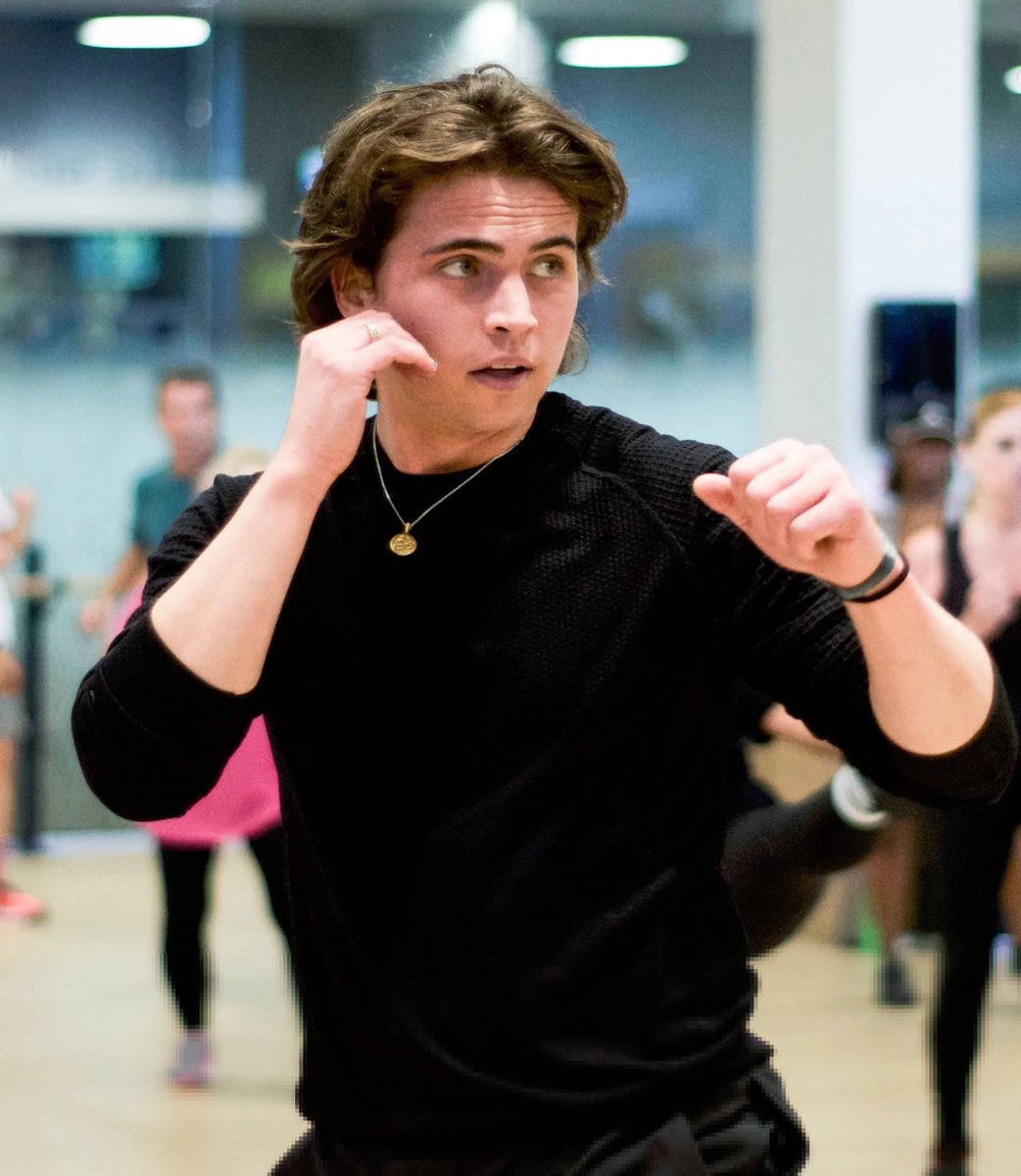 Skylar Peace M tweet media