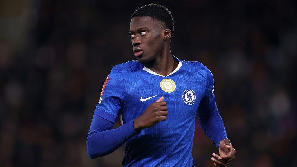 luchin978's tweet photo. Opiniones sobre Mamadou Sarr y Chalobah 

#chelsea#championsleague https://t.co/az0x6Oc4OJ