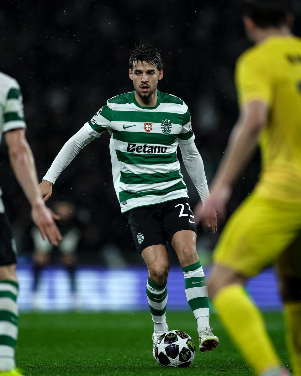 imfuraluc01's tweet image. #UCL | FT 

1/8 

SORTING LISBON 5-0 BODO/GLIMT (5-3) 

Gonçalo Inácio 34'
P. Gonçalves 61'
L. Suárez 78' (P)
M. Araújo 92'
R. Nel 120+2'

The Cinderella story of Norwegian side Bodø/Glimt came to an end in Lisbon Tonight,

The Portuguese secure Their Place in the #UEFACL