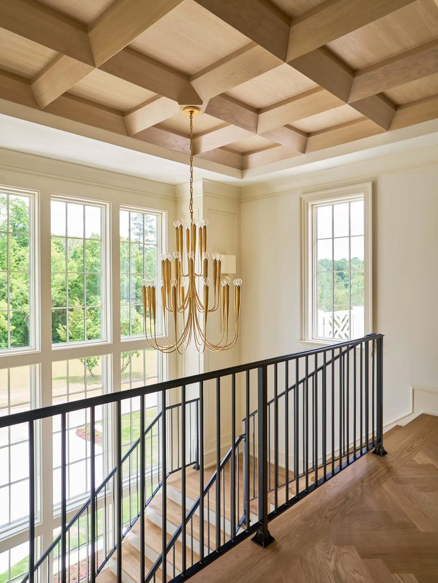 AmericanHardwds's tweet photo. Looking to add visual interest to your ceiling? Consider an innovative approach to a coffered ceiling with #AmericanHardwoods.

Millwork: Koetter Woodworking
Photo: Michael Blevins

#RealAmericanHardwood #poplar #millwork #trim #cofferedceiling #moulding #interiordesign https://t.co/xT2J57J1lu