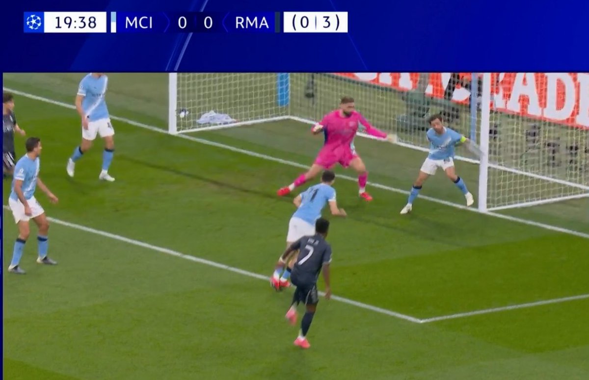 paoktsis tweet media