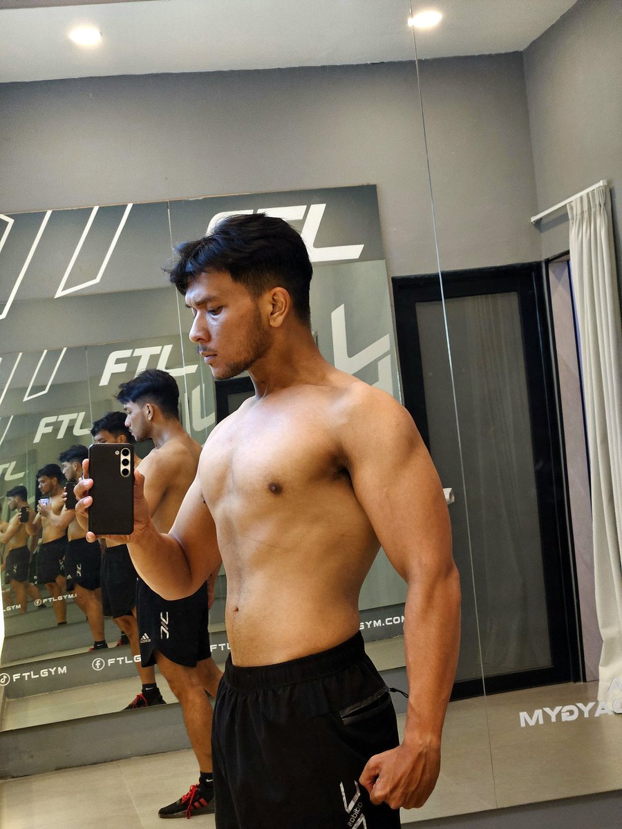 Aro Zack tweet media