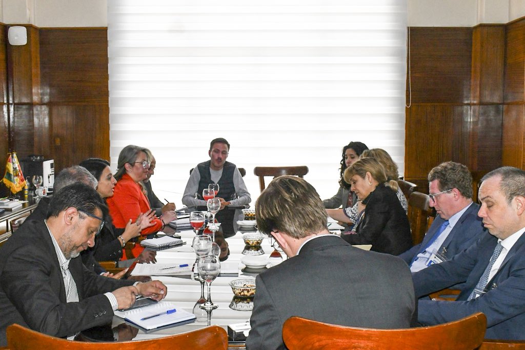 Min. Planificación del Desarrollo y Medio Ambiente tweet media