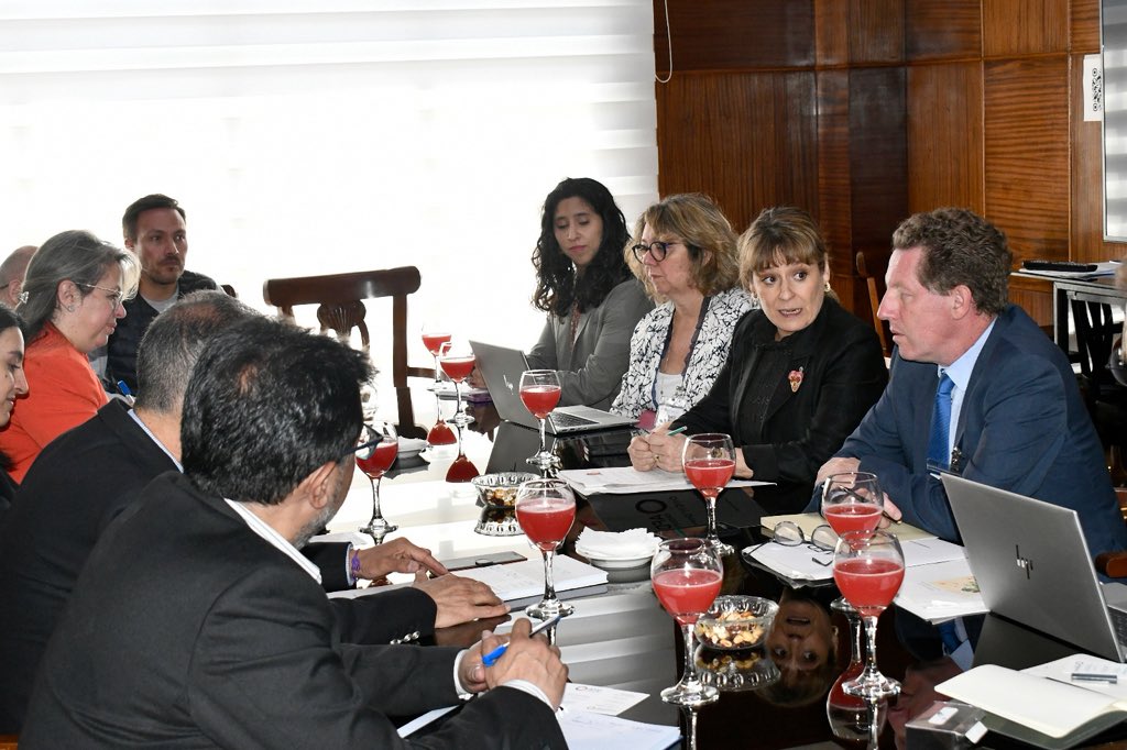 Min. Planificación del Desarrollo y Medio Ambiente tweet media