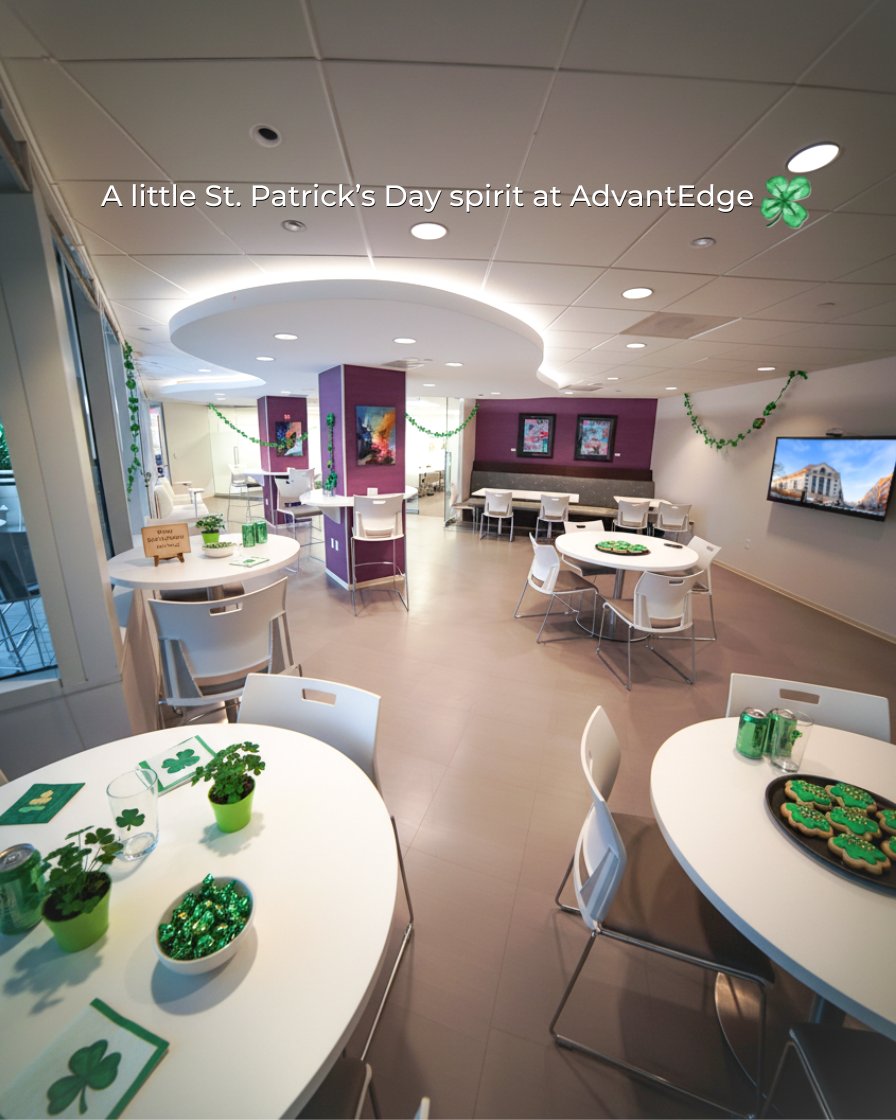 AdvantEdgeBC's tweet photo. A little St. Patrick’s Day spirit around the workspace today 🍀

Sometimes the best ideas happen away from the desk.

Happy St. Paddy's Day https://t.co/lL06Af9y6o