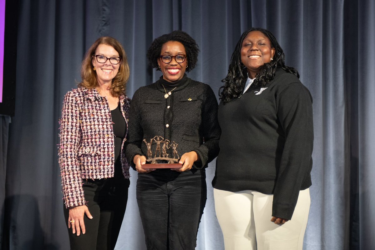 Rep. Lauren Underwood tweet media