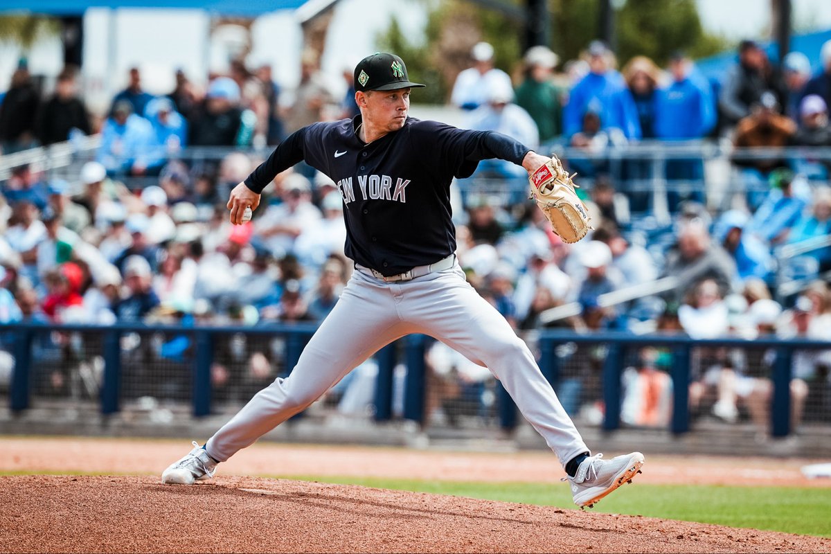 Yankees's tweet photo. Feeling lucky 🍀 

#RepBX https://t.co/oabvRUKvvf