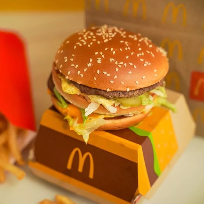 Dissident Wire tweet media