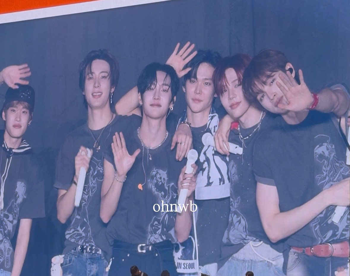 n 𑁊^. .^𑁊 tweet media