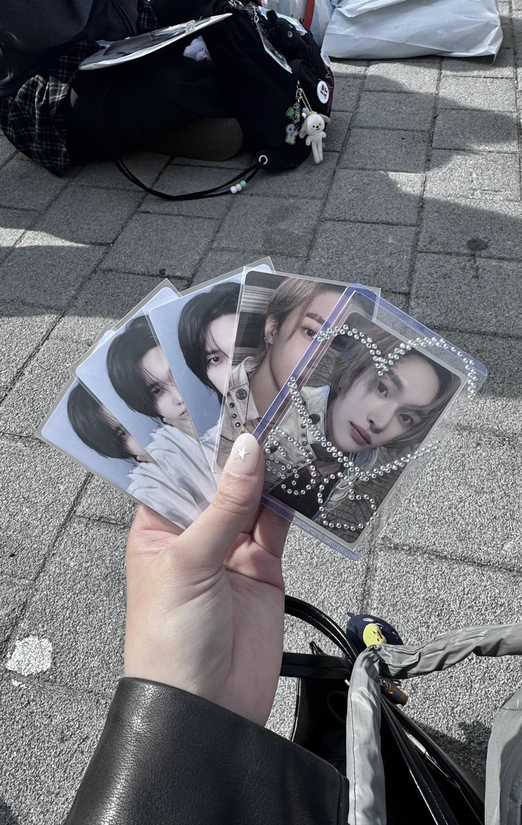 n 𑁊^. .^𑁊 tweet media