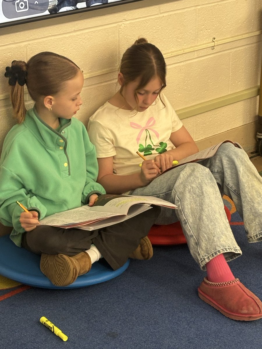 Mrs. Sternberg tweet media