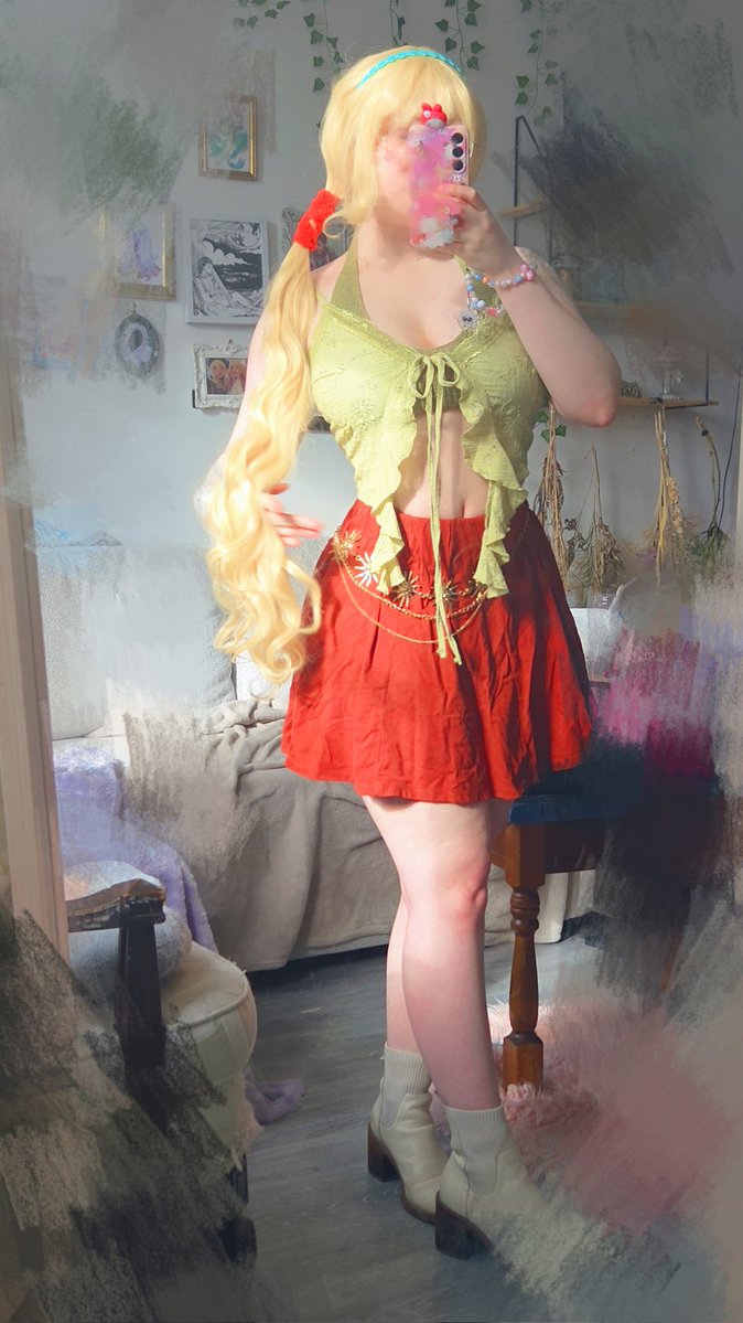 Princemooncos tweet media