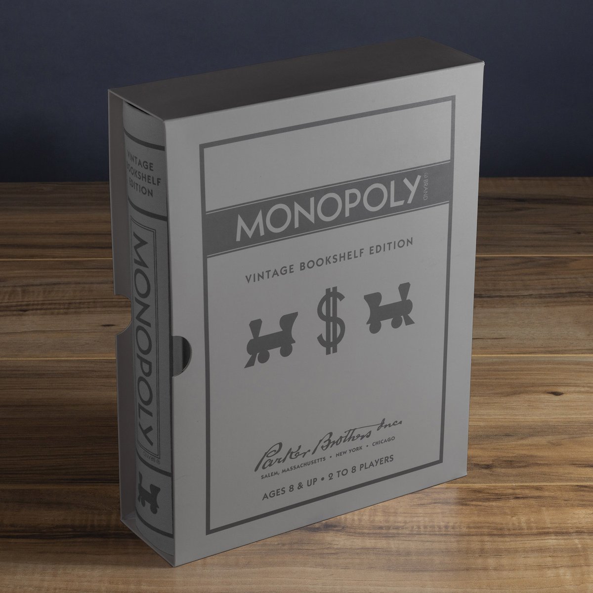 OneEmeraldLane's tweet photo. 🎲✨ 𝗧𝗵𝗲 𝗪𝗼𝗿𝗹𝗱’𝘀 𝗙𝗮𝘃𝗼𝗿𝗶𝘁𝗲 𝗚𝗮𝗺𝗲. 𝗔 𝗟𝗶𝗯𝗿𝗮𝗿𝘆’𝘀 𝗙𝗶𝗻𝗲𝘀𝘁 𝗗𝗲𝗰𝗼𝗿. ✨🎲

Ever since Parker Brothers first invited us to "Own It All" in 1935, Monopoly has been the ultimate symbol of strategy and success. Now, WS Game Company has reimagined this global icon for the design-conscious collector.

𝗠𝗼𝗻𝗼𝗽𝗼𝗹𝘆 𝗩𝗶𝗻𝘁𝗮𝗴𝗲 𝗕𝗼𝗼𝗸𝘀𝗵𝗲𝗹𝗳 𝗘𝗱𝗶𝘁𝗶𝗼𝗻 isn't just a game—it’s a premium decor piece that turns your living space into a high-end gallery while keeping the thrill of the deal alive!

Forget the cluttered toy chest; this edition is built to be a permanent fixture in your home:

📖 𝗕𝗼𝗼𝗸𝘀𝗵𝗲𝗹𝗳 𝗠𝗮𝘀𝘁𝗲𝗿𝗽𝗶𝗲𝗰𝗲: Housed in a stunning, linen-wrapped book box with a protective slipcase, it stores vertically to blend seamlessly with your finest hardcover classics.

🎨 𝗡𝗼𝘀𝘁𝗮𝗹𝗴𝗶𝗰 𝟭𝟵𝟯𝟱 𝗔𝗲𝘀𝘁𝗵𝗲𝘁𝗶𝗰𝘀: Featuring vintage-inspired graphics and a game board that pays homage to the original mid-century charm we all fell in love with.

💎 𝗛𝗲𝗶𝗿𝗹𝗼𝗼𝗺-𝗟𝗲𝘃𝗲𝗹 𝗖𝗼𝗺𝗽𝗼𝗻𝗲𝗻𝘁𝘀: Includes classic die-cast tokens, wooden houses and hotels, and a custom-designed removable banker’s tray for organized, elegant play.

It’s the perfect blend of nostalgia and luxury gift ideas—a classic reimagined to complement your home’s aesthetic without sacrificing the fun of passing GO! 🥂🎩

🛒 𝗔𝗺𝗮𝘇𝗼𝗻: https://t.co/1TiNDHZ2IK
🛒 𝗪𝗮𝗹𝗺𝗮𝗿𝘁: https://t.co/j3Ce1sFkau
🛒 𝗲𝗕𝗮𝘆: https://t.co/GXESBoiL1k

#oneemeraldlane #wsgamecompany #monopoly #vintagegames #boardgamecollector #bookshelfwealth #homedecor #gamenight #giftideas #interiordesign #classicgames #heirloomquality #luxurylifestyle #homestyling #organizedliving #estatestyle #monopolygaming #collector