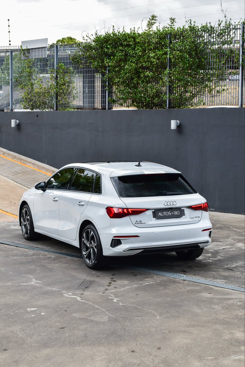 Autos al Rio tweet media