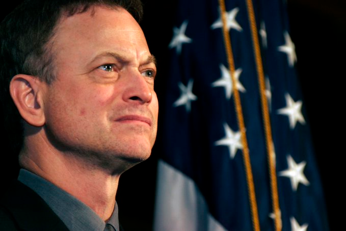 TheMadCadr's tweet photo. Today is @GarySinise's  71st birthday, and my campaign continues... I'm going to ask that, before his term is over, our President award the Presidential Medal of Freedom to @GarySinise

No one is more deserving than this Patriot.  Let's all find a way to get this in front of Mr. Trump (or someone who can)  Please repost this if you agree! @POTUS