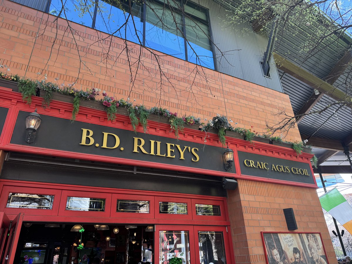 The Roughneck Aviator tweet media