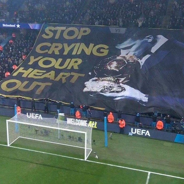 bosunatiklama's tweet photo. Manchester City - Real Madrid maçının ilk 25 dakikasında yaşananlar:

• Real Madrid, VAR müdahelesinin ardından penaltı kazandı.
• Manchester City, Bernardo Silva'nın direkt kırmızı kart görmesiyle 10 kişi kaldı.
• Vinicius Jr, gole çevirdiği penaltıdan sonra 'ağlama' hareketi yaptı.
• Geçen sezon Manchester City taraftarları, Vinicius'a 'Ağlamayı bırak' yazılı pankart açmıştı.