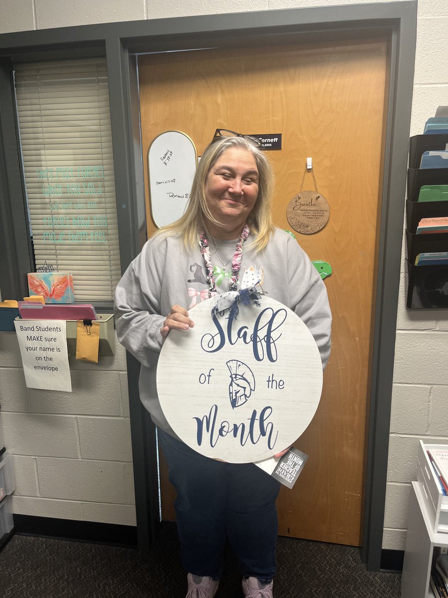 West Hall Middle tweet media