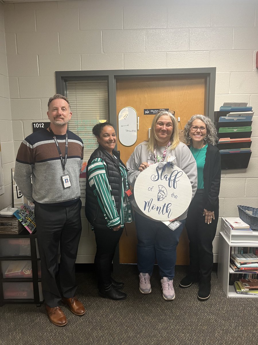 West Hall Middle tweet media