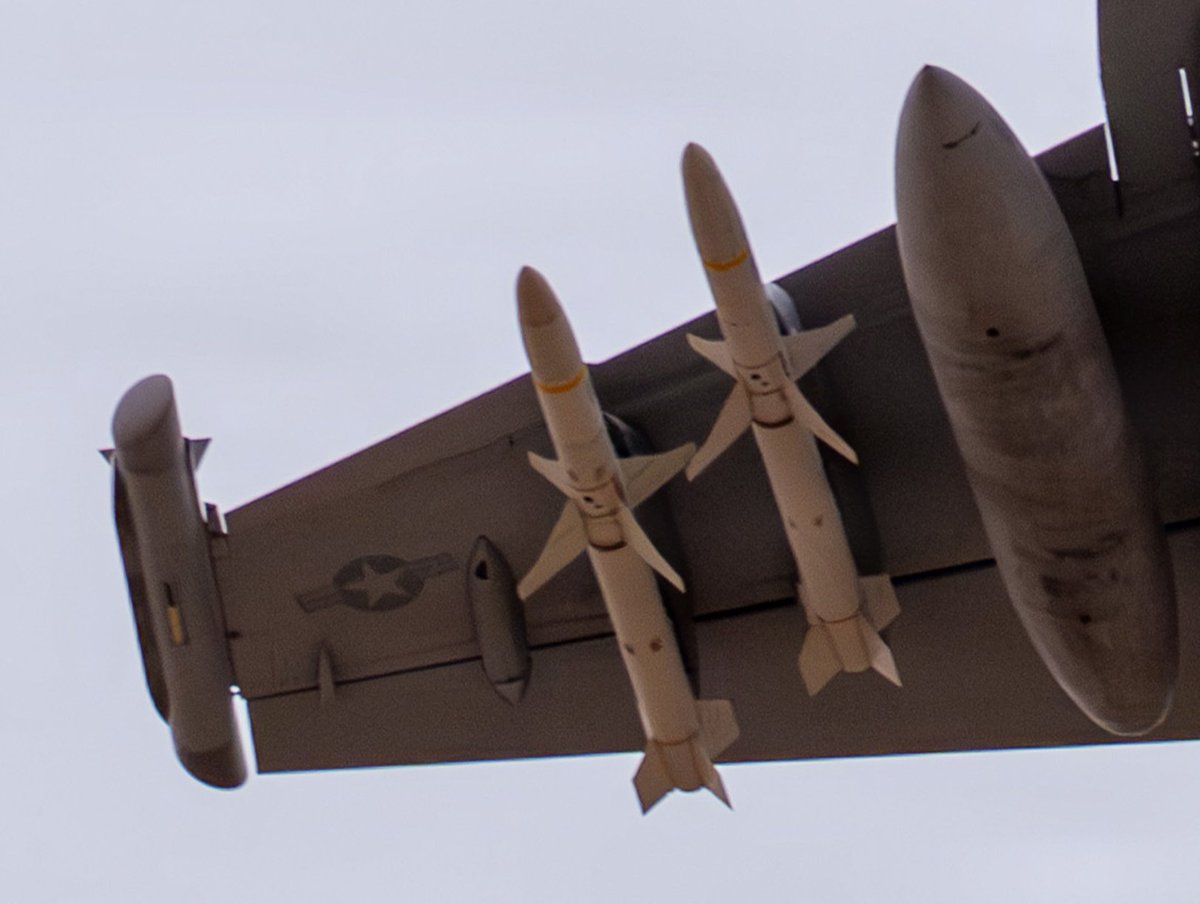 Guy Plopsky tweet media