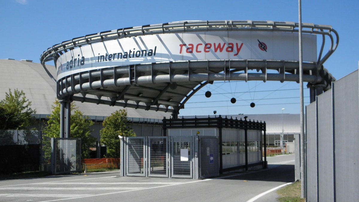 OverTake tweet media