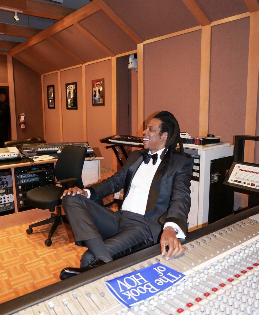 THE ALGORITHM! tweet media