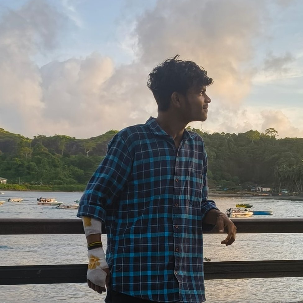Rameshtirkey15's tweet photo. #NewProfilePic https://t.co/VU98m5hi6z