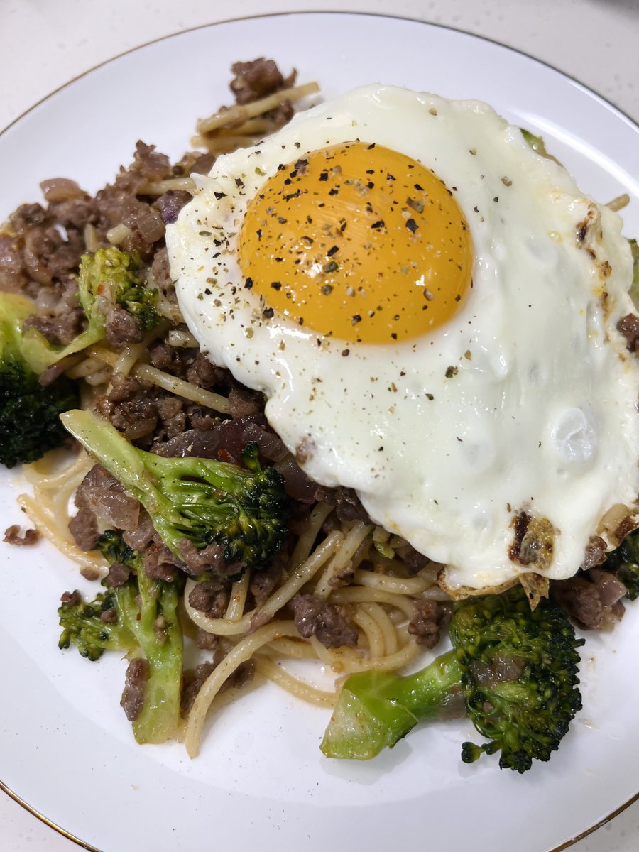 RIONA 🐯 | Your Smilodon tweet media