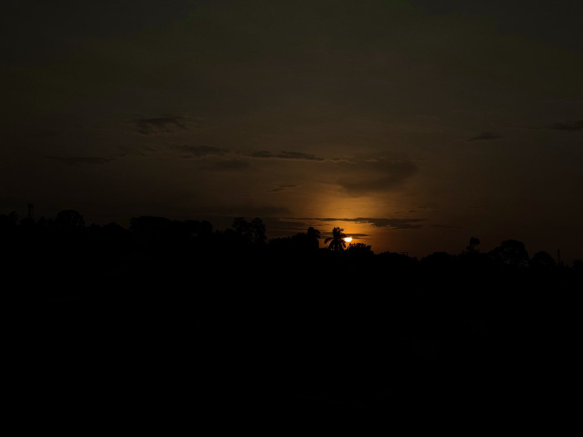 latagal's tweet photo. #SunsetCrew Hello very much !
@asiimwe4justice @bamulanzeki @BightOfBeninRes @MosesRutahigwa @kecho1 @firmatine @drjohnmark_b @Atulinda_Allan @qataharraymond @KomuVKomu @nickopiyo @MirembeNoah @ShellyBeeUg @consolaten @Twonjex @TheeGhettoDuke @scamwesigye2 https://t.co/MJRhKCkNBL