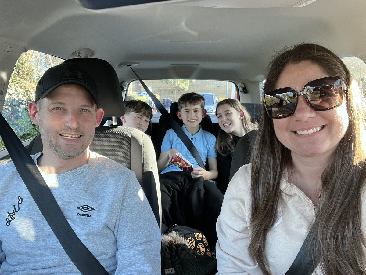 Lisa Pope tweet media