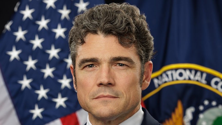 🇺🇸黑夜的一盏小台灯🇺🇸 tweet media