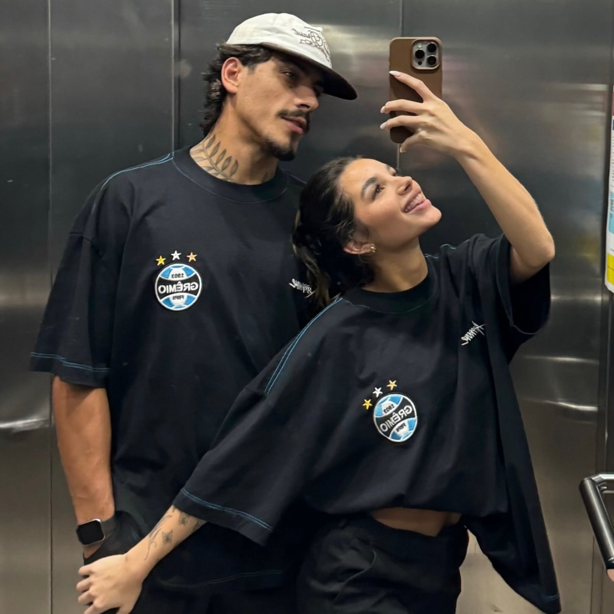 Pela Rua FC tweet media