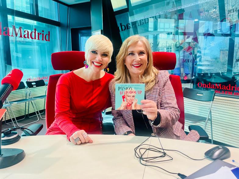 MadridDirectoOM's tweet photo. ▶️@ondamadrid
📻101.3-106FM
⏰17:00
👉ENTREVISTA a @PasionOficial que nos presenta su nuevo disco "PASIÓN ALMODÓVAR" en el que recopila las canciones de las películas de Pedro Almodóvar
🎙️En vivo en: @telemadrid 
https://t.co/P0msBkGBss https://t.co/tuMFnHGKVo