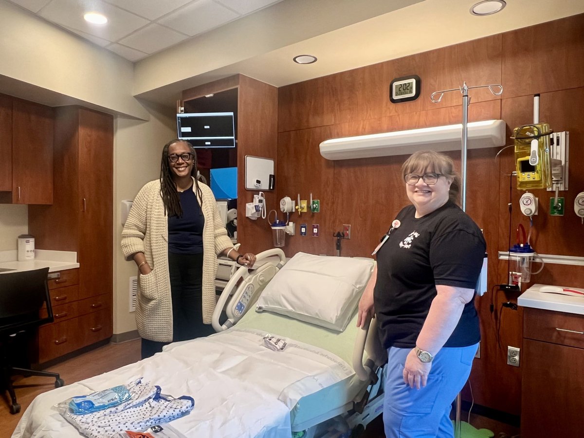 USRuralHealth's tweet photo. A North Carolina hospital is showing how rural communities can restore maternity care. By using a family-physician-led model, Chatham Hospital is helping close gaps in access and bringing essential care closer to home for rural families 🤝❤️
https://t.co/4b7X3701qS https://t.co/NCKyC0fdRb