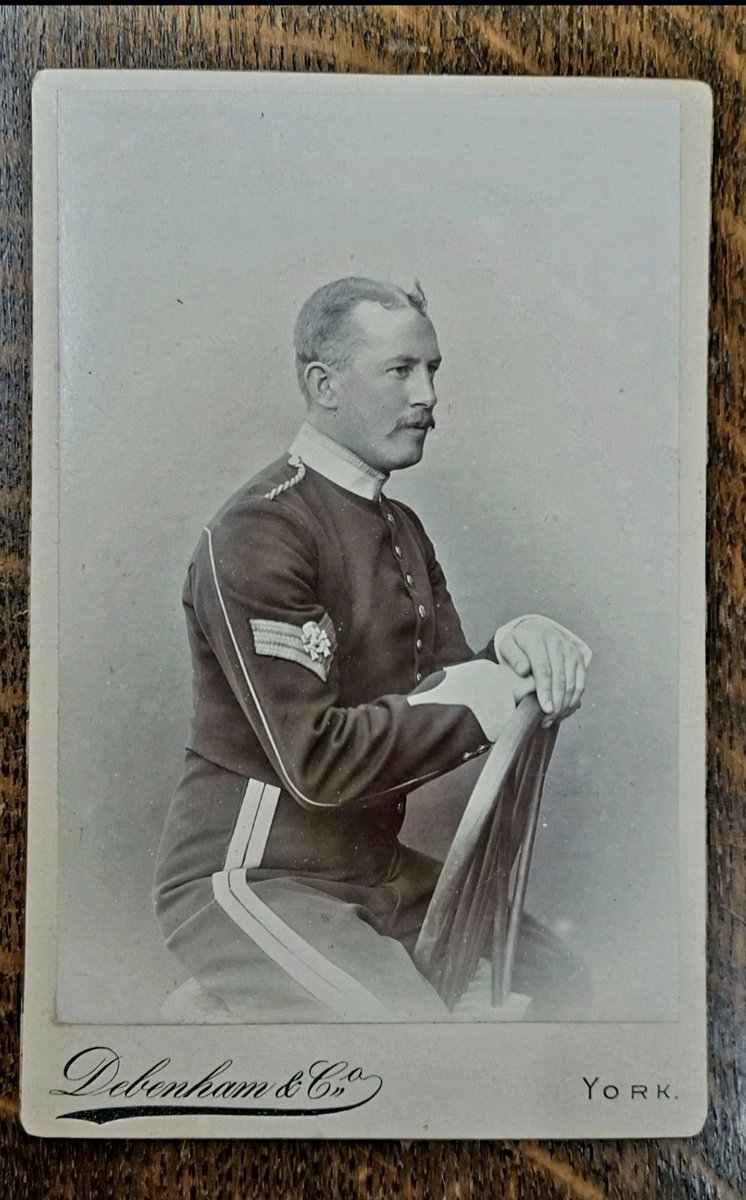 Petersfield Bookshop tweet media