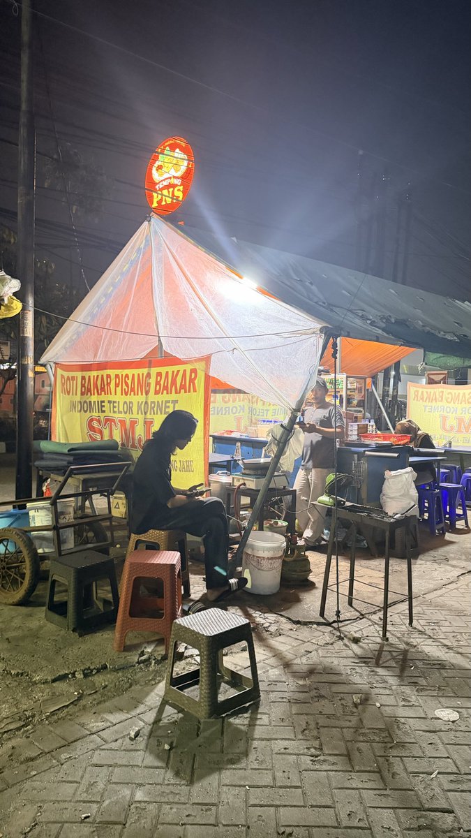 Alexander Thian tweet media