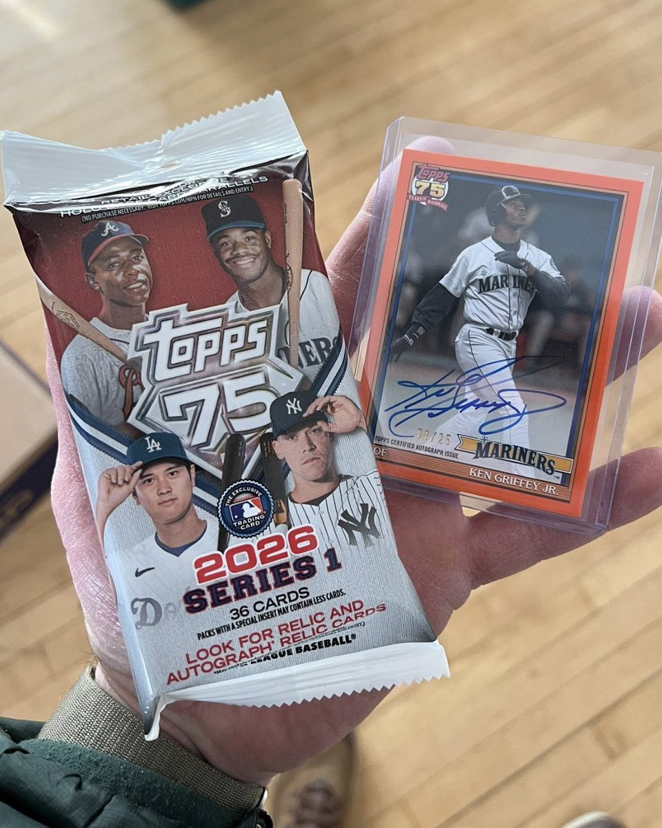 Fanatics Collect tweet media