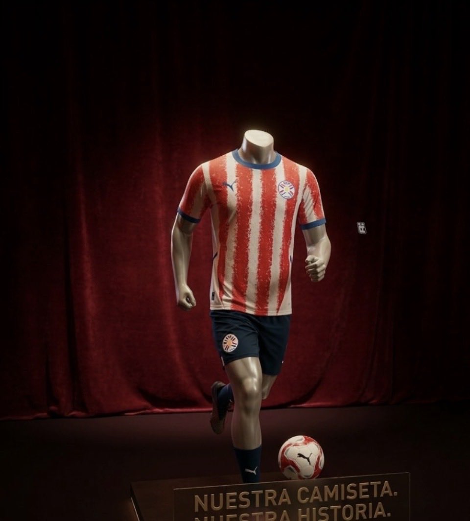 torto01's tweet photo. Estimado diseñador de @PUMAParaguay, dos posibilidades: O te pagan muy mal o sos un tremendo falopero sin recuperación, cómo van a presentar este semejante adefesio para ir al mundial? https://t.co/j2elrg13F4