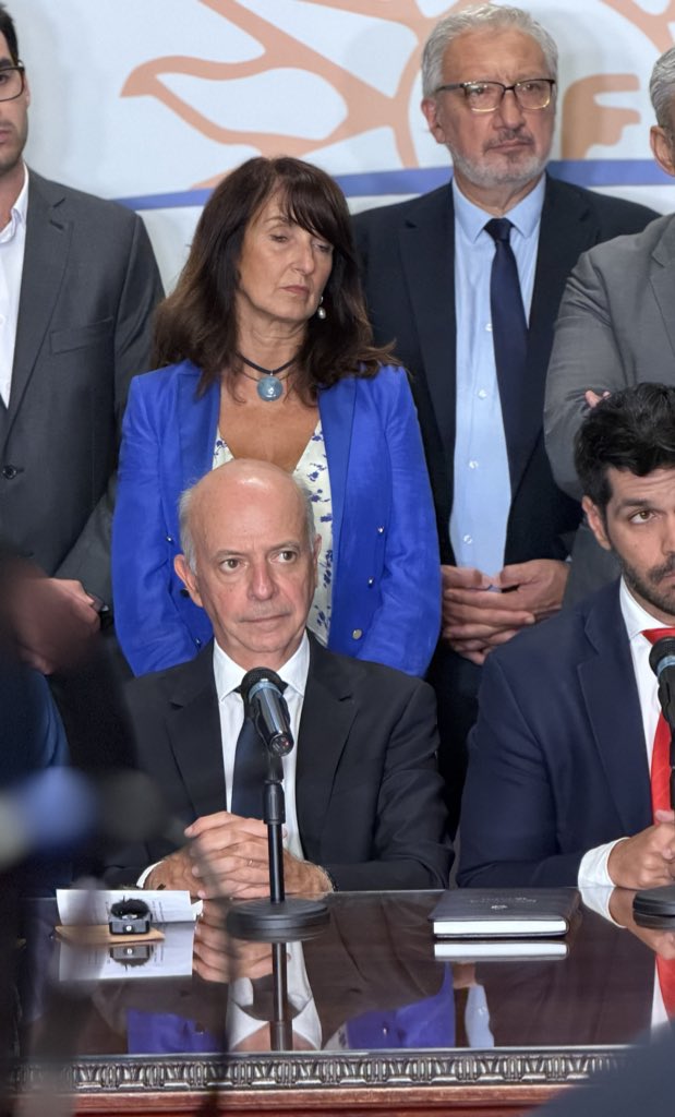 Javier García tweet media