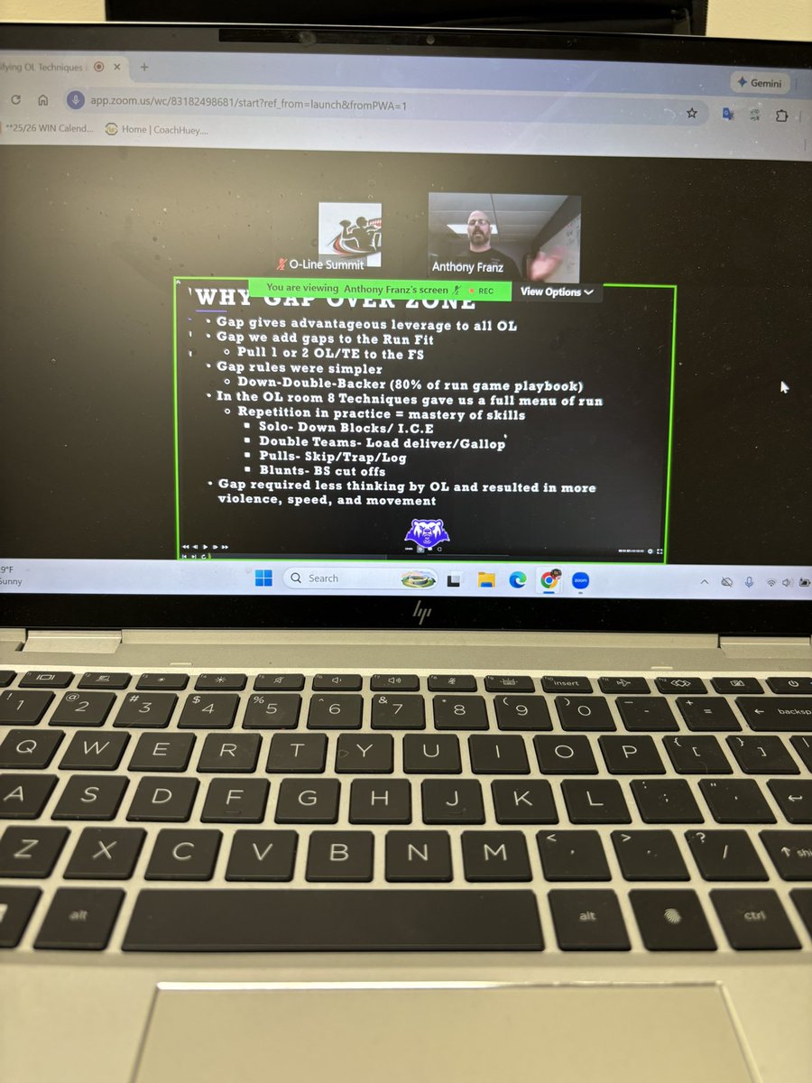 CoachShiffman's tweet image. Listening to the man @_Coach_Franz talk some GAP schemes

#Hogfbchat #OLine #CoachTube   

REGISTER HERE: hog.coachesclinic.com