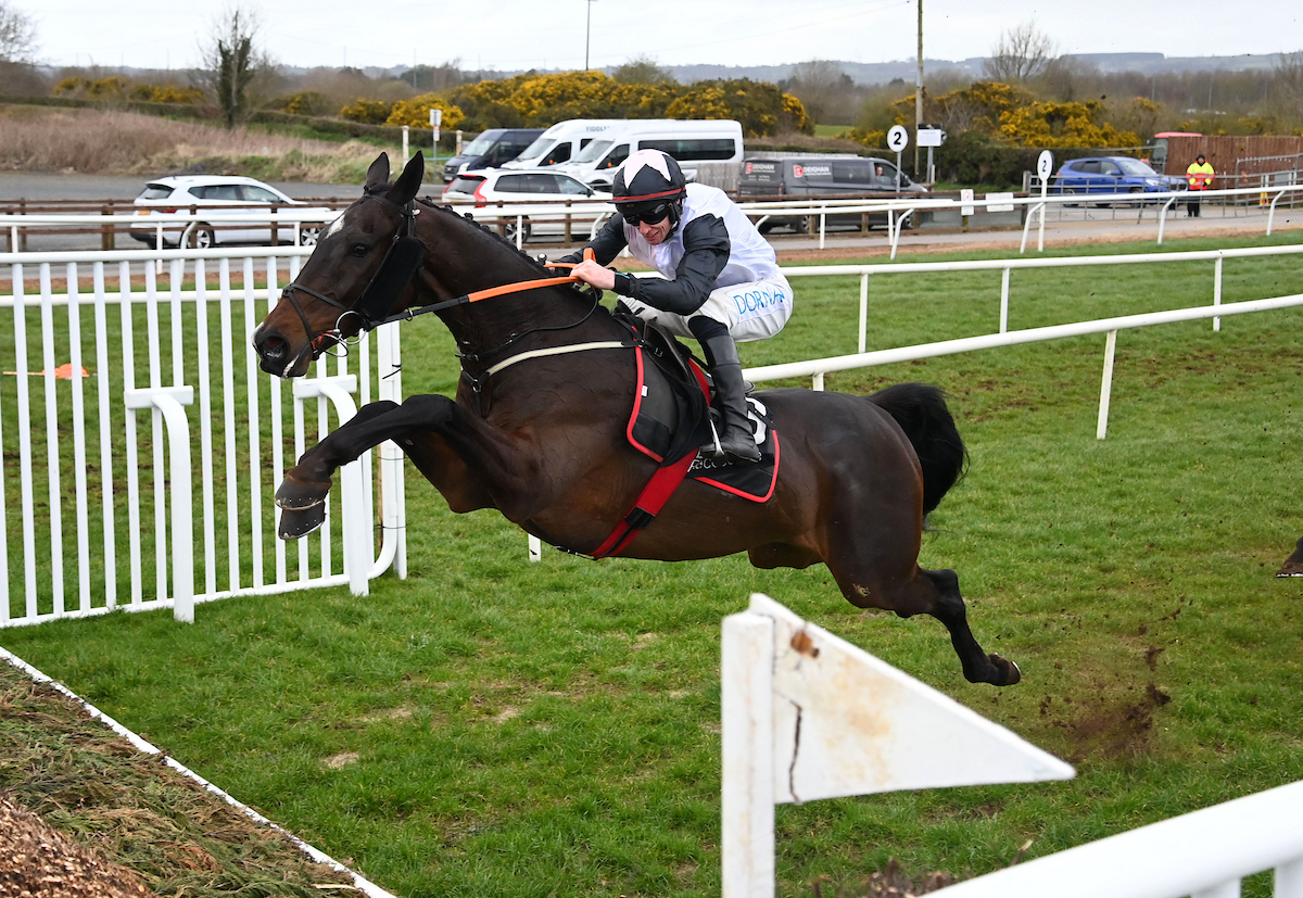 Racing TV tweet media