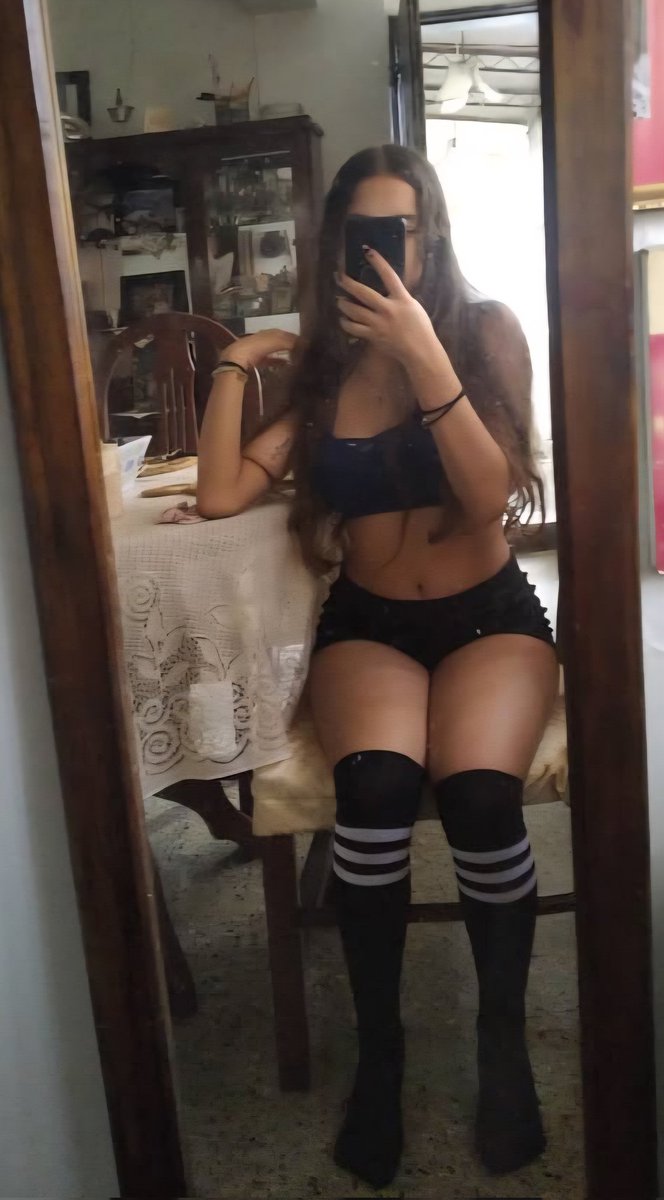 Ari tweet media