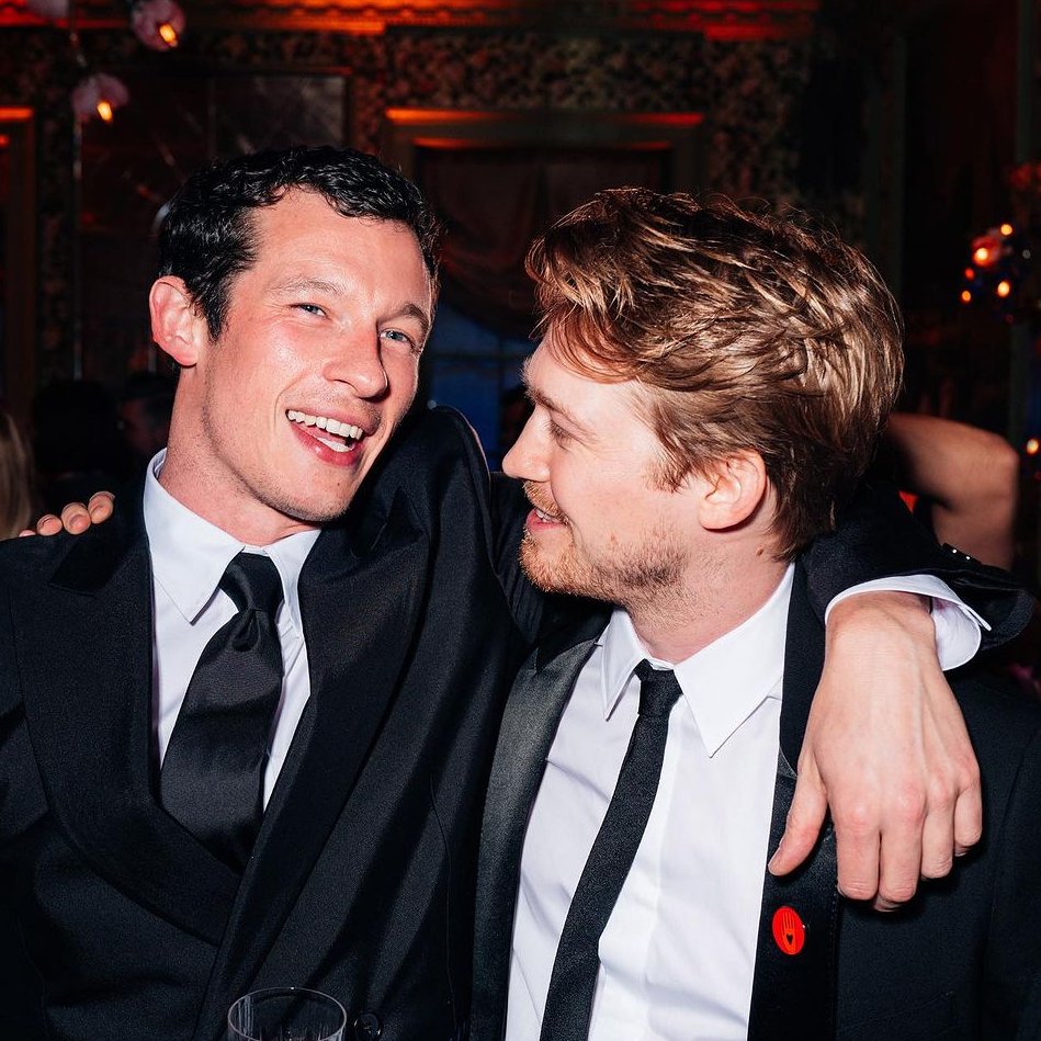 Joe Alwyn Styled 🌊🪶 tweet media