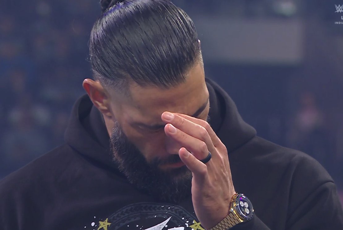 RomanMoxFan2010's tweet photo. So now y’all trying to disrespect Roman for being a full time father???

“But so and so has kids too and they full time!”

Yeah but they CHOOSE to bring them on the road, Roman wants them AT home. 

Yall are absolutely fucking miserable ass ppl. https://t.co/m6LqvFrA7x