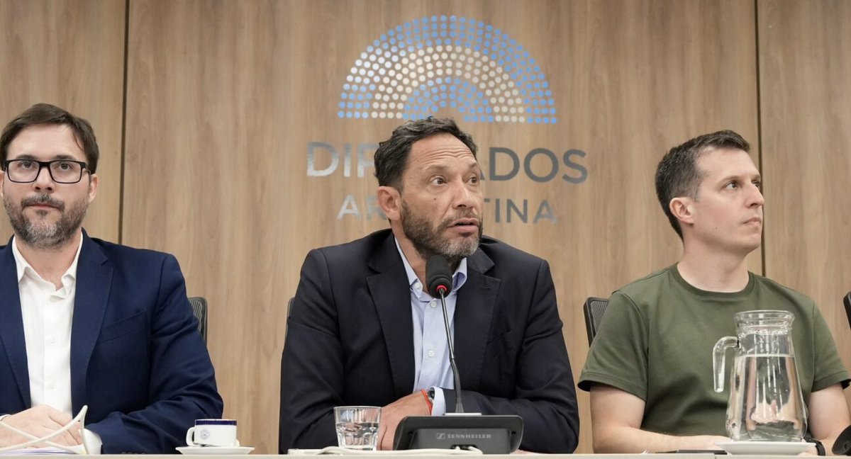 LA TRIBU tweet media